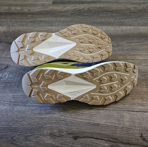 NWOT The North Face Women's Oxeye Hiking Shoes - Picture 8 of 9